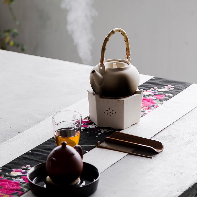 morimatea's tweet photo. Only a careful taste and feel that it is savoury and mellow.
.
.
.
#clay #kettle #teapot #chahai #chaze #chaxi #chajing #stove #chashi #teatray #cuppa #dahongpao #yancha #tea #mind #mellow #savoury #teaaddict #fashion #tealife #zen #chai #tee #thé #чай #herbata #tè #morimatea https://t.co/p4C2mC0IRG