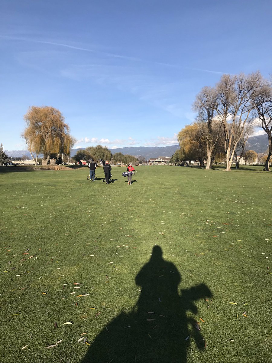 ThoggPxP's tweet photo. How do us Okanagan Division folk prep for a @KIJHL game on November 24th?
This is how. Sorry, not sorry. β³οΈποΈ
#KIJHL #getemwhileyacan https://t.co/KvwqkwtQj9