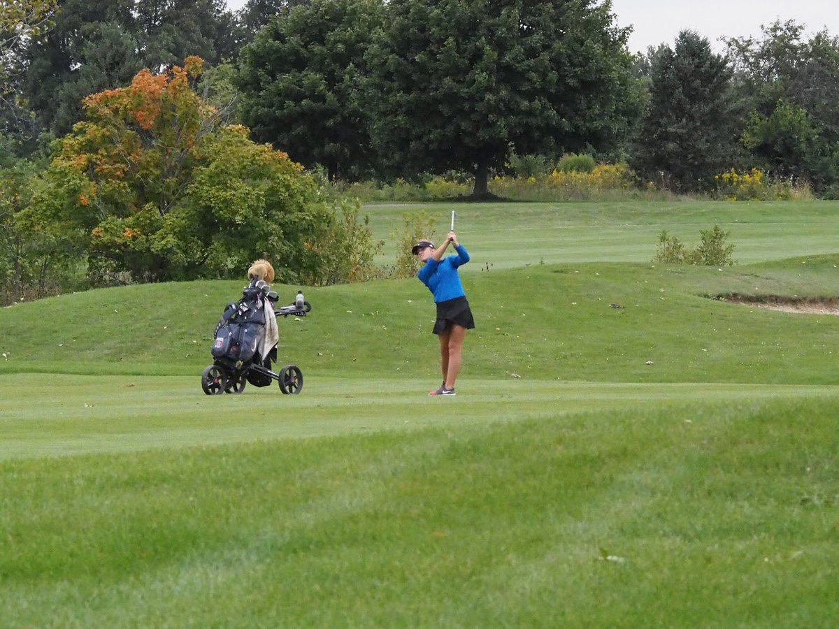 mmpowersss's tweet photo. very excited and blessed to announce I have committed to Mount Vernon Nazarene University to further my academic and golf career. I wanna thank God, my parents, family/friends, teammates, and coaches. You all helped make this happen. Go Cougars!!💙💚 https://t.co/HrUamZeINi