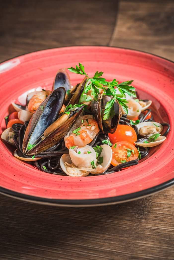 🏙️🏙️Venir a la Séptima es disfrutar de Santa Cruz por todo lo alto. Las mejores pizzas, excelentes cortes de carne de Txogitxu  y unos arroces 🥘 que te dejarán sin palabras. Todo de la mano de Chef Pau Bermejo. ¡Y mañana domingo también abrimos! ¡Te esperamos! #Blackfridayweek