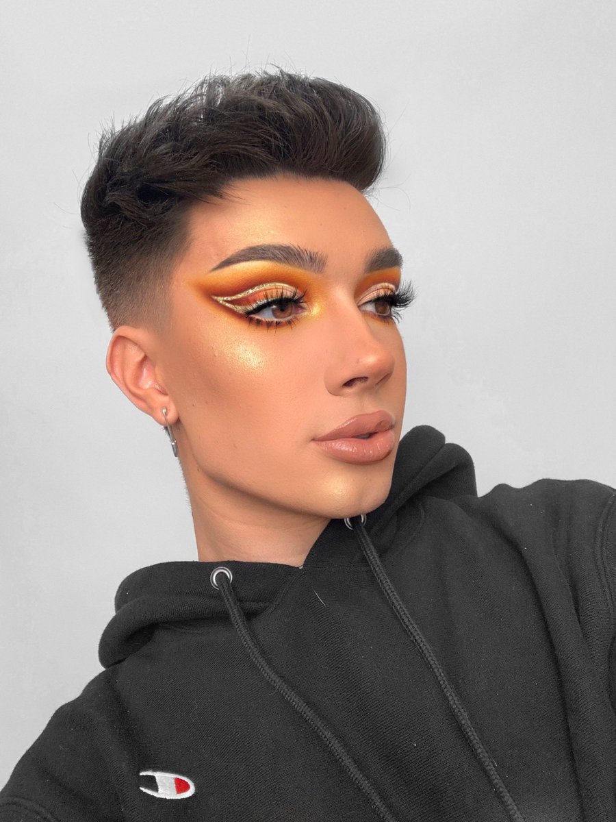 jamescharles's tweet image. last night’s fall glam inspired by my bby @RiquelleMedrano using my palette with @MorpheBrushes 🍁💛