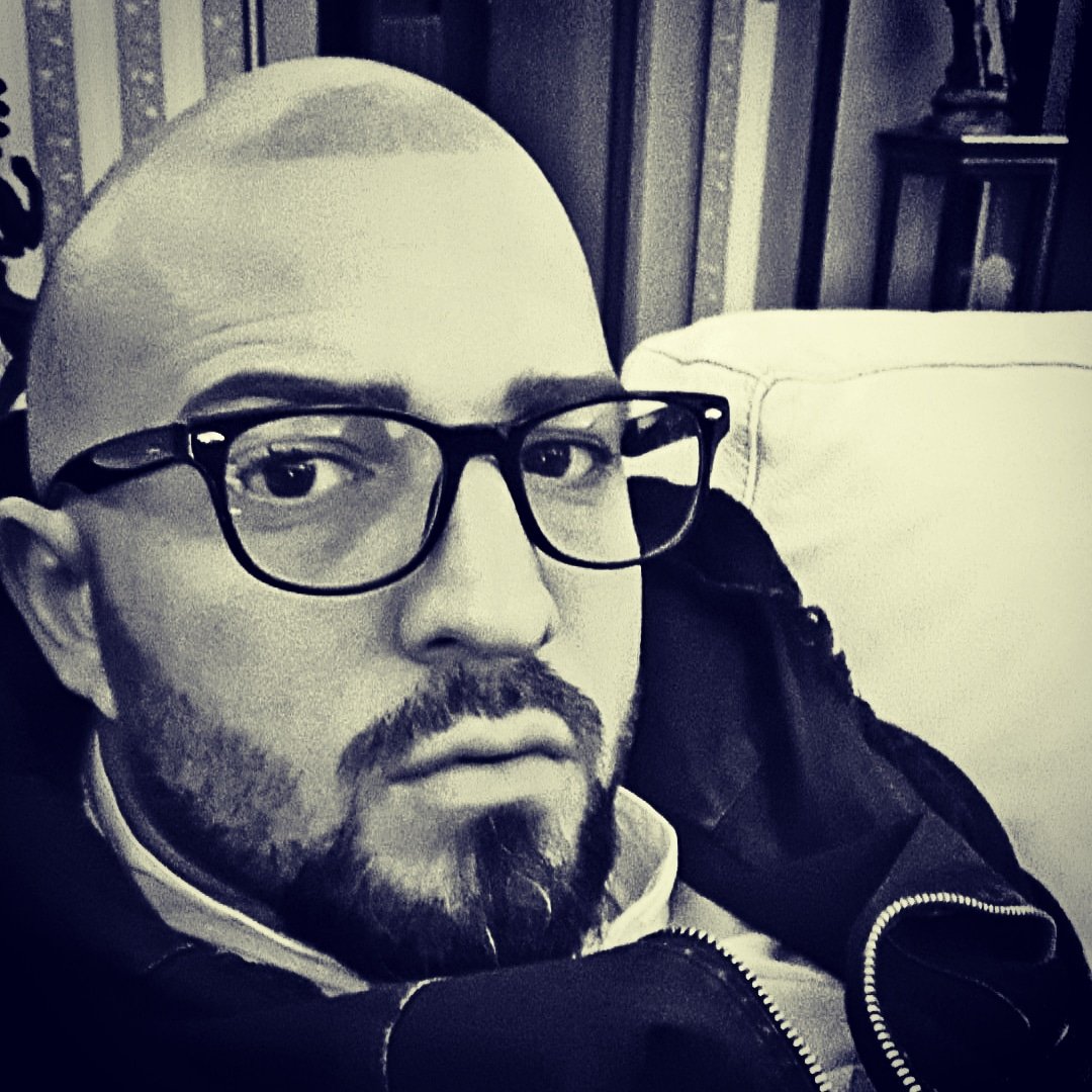 AleneBarbara1's tweet photo. Basta guardarsi negli occhi 🇮🇹
just look in the eyes 🇬🇧
#Alen 
#love #TFLers #tweegram #photooftheday #20likes #amazing #smile #follow4follow #like4like #look #instalike #igers #picoftheday #food #instadaily #instafollow #followme #girl #iphoneonly #instagood #bestoftheday #insta https://t.co/aBvoTiPOCu