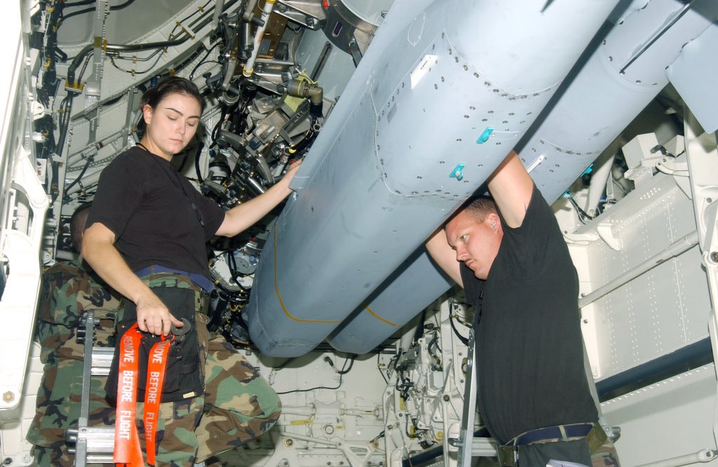 DszJGp8XcAASW9U.jpg:large