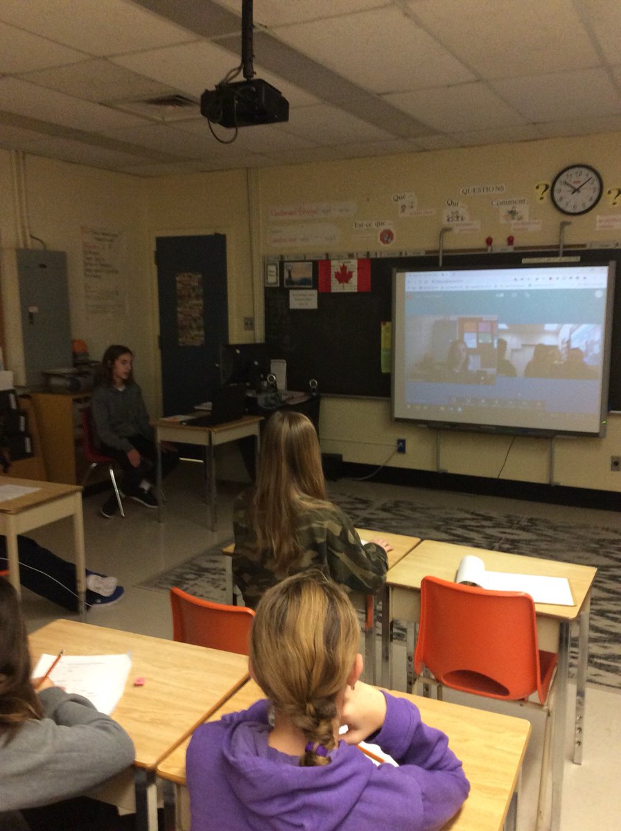 blmoss16's tweet photo. Hier la classe de 7e année de @Wolves_927 a fait un hangout avec la classe de Mme Wrightman à l’école à Nairn.  Nous avons posé des questions pour obtenir des renseignements des écoles.  C’était la première occasion pour la classe de Mme Wrightman de participer à un hangout. https://t.co/opU2Ob5s3q
