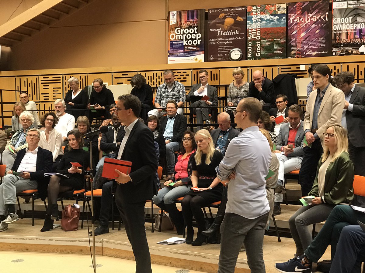 D66NoordHolland's tweet image. Het verkiezingsprogramma van D66 Noord-Holland is na bespreking van amendementen aangenomen door de ledenvergadering! #PS2019 #EP2019 #D66NH #ARV