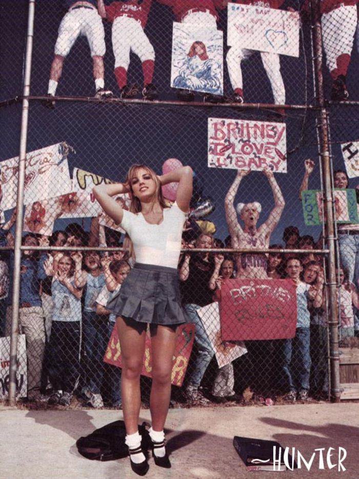 ImagenRetro's tweet photo. It's Britney BITCH! https://t.co/GqZfFFzZYo