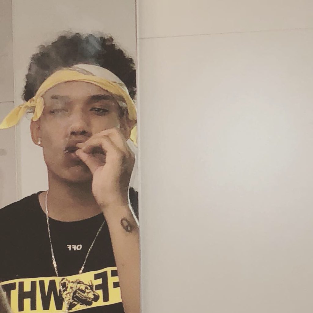 breezochamberlain (@breezoglo) on Twitter photo 