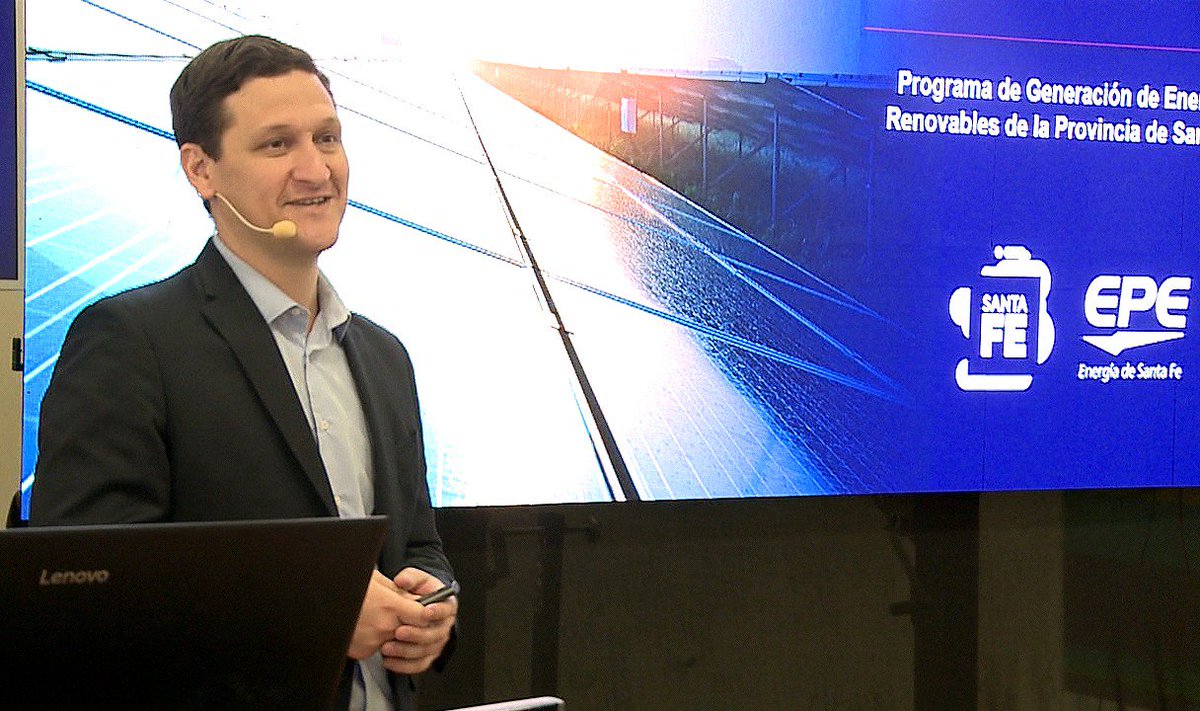 epeoficial's tweet image. "Autoabastecerse de energía sustentable es el mejor camino para lograr un equilibrio de nuestro sistema energético, con este programa comenzamos a recorrer los primeros pasos." @NeriMaximiliano en el  lazamiento de #Generfe.  info ingresando a 👉🏼 santafe.gob.ar/ms/generfe    👍🏽