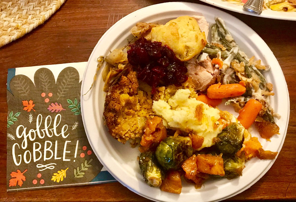 JonsFeasts's tweet photo. Happy #Thanksgiving! Still in a food coma from yesterday’s #feast. Yum! #nomnom #foodporn #turkey #somuchfood #JonsMoveableFeasts #delicious #family https://t.co/krKVnqkcEv