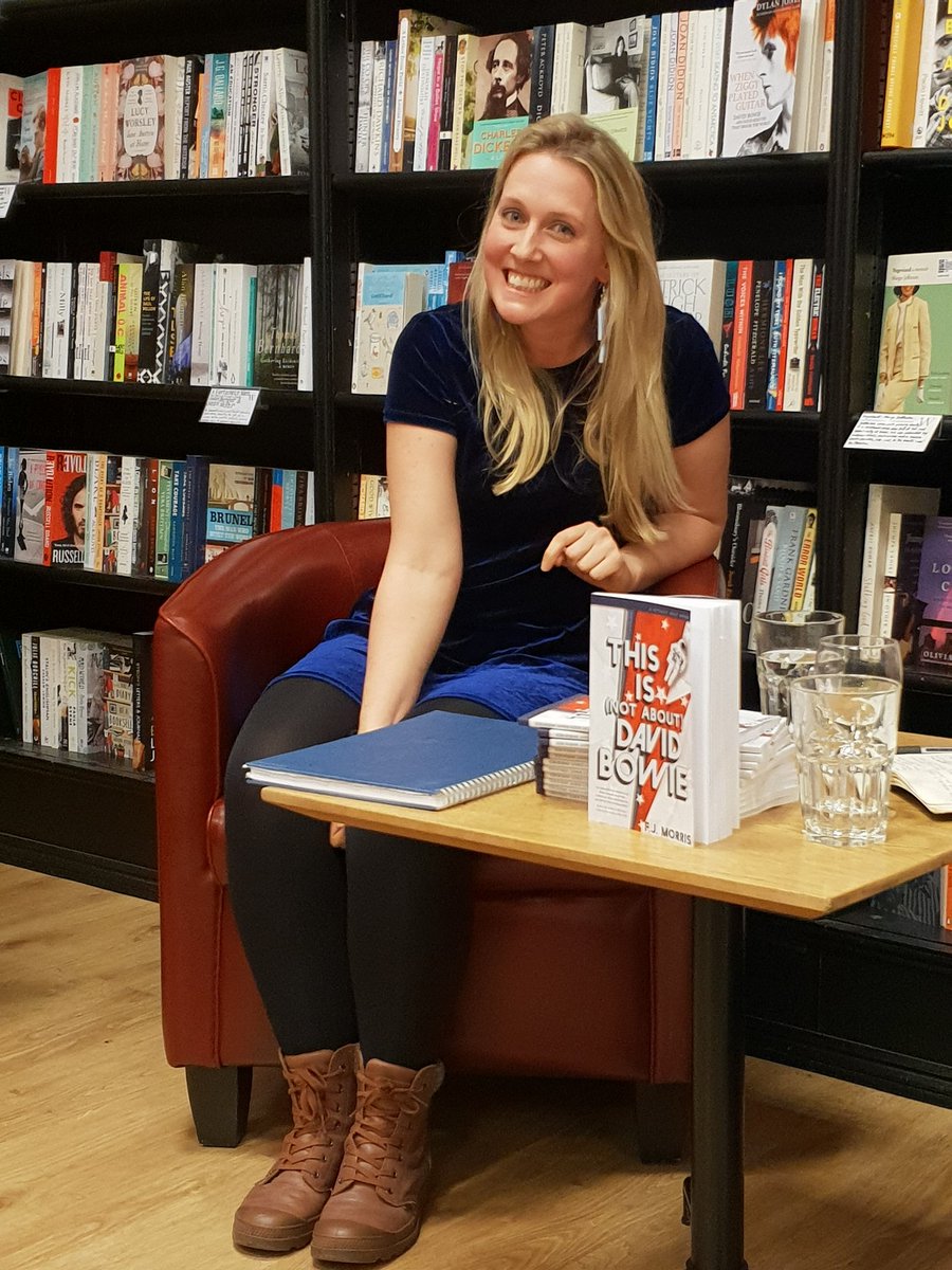 philippa_walker's tweet photo. Fab evening at the launch of #ThisIsNotAboutDavidBowie. Super proud of my stellar colleague and friend @Freya_J_Morris ⚡And what a cake!! https://t.co/52eRg9loBD