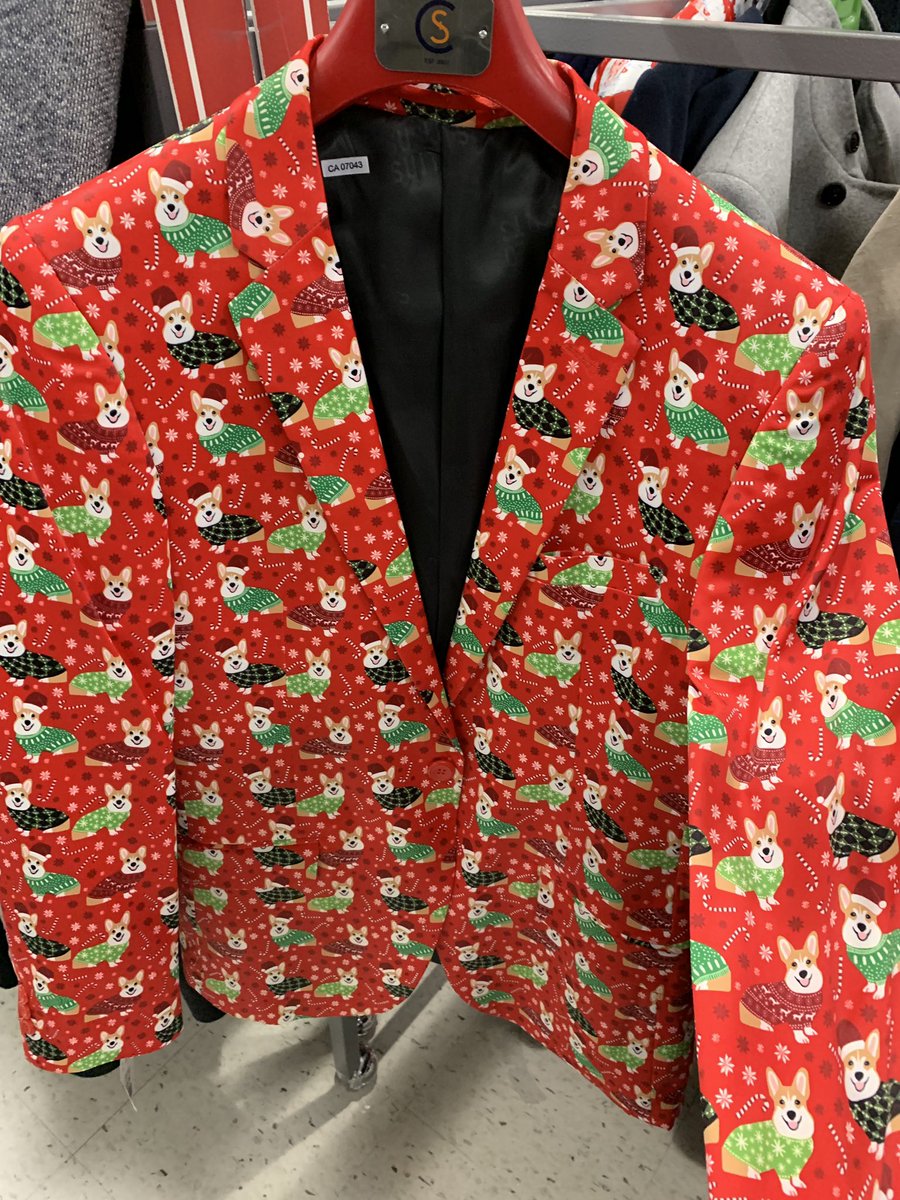 KareemIsContent's tweet photo. Not sure if this jacket is more for @JoshMacuga or @danielleradford !
@ColliderVideo @screenjunkies #corgi #suitjackets https://t.co/CeYBt7aMbc