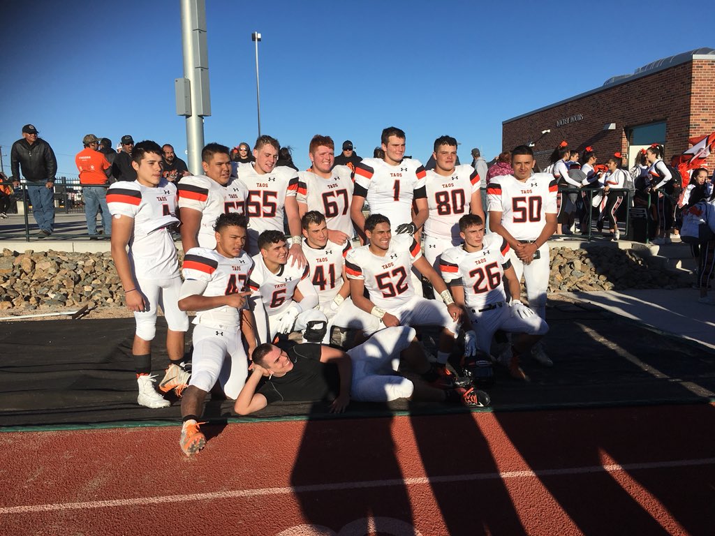 TaosAreaSports's tweet photo. Final score Taos 35, Portales 14. https://t.co/3osc5asUPR