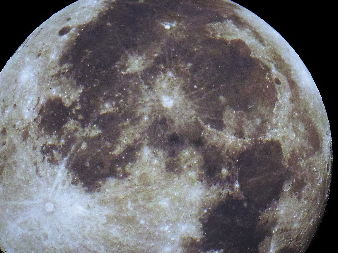 おはようございます、
今日は気温もぬるむようですね（"＾ω＾）・・・
でも・・・朝は冷えますネ！😁
楽しい日曜日をお過ごし下さい😁🥰☕️🍁