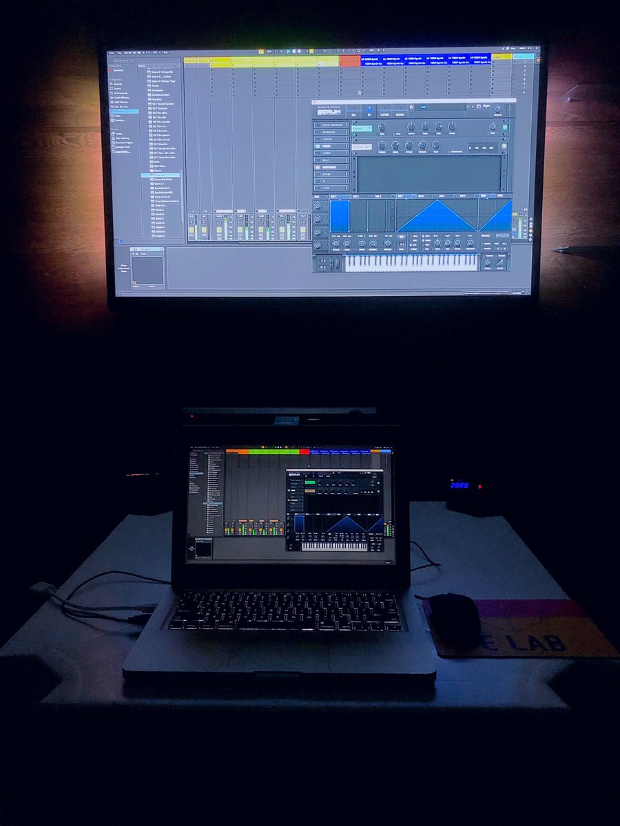 djralip's tweet photo. •🇺🇸 Producing today, the hit of tomorrow!
•🇧🇷 Produzindo hoje, o hit de amanhã!
#produtoresnotopo #produtores #produtoresmusicais #producer #ableton #abletonlive #serum #edjs #elab #music #djralip #soundcloud #estudio #recordingstudio https://t.co/HcKx8mvtvM