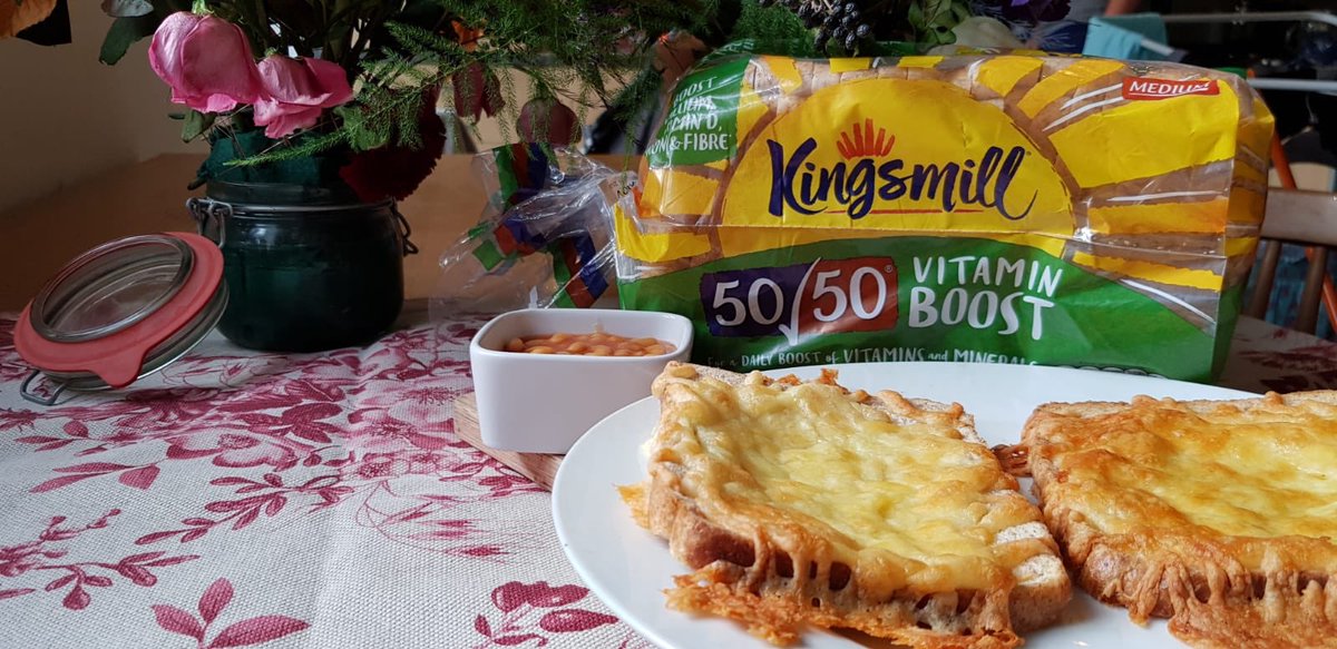 TheSparkleCoach's tweet photo. We’ve been having fun making sandwiches and toasties with an added Vitamin Boost! The girls’ fave is #cheeseontoast 👌👌👌What do you like with your cheese on toast? My kids love baked beans! @KingsmillCare @BritMums #BoostYourLoaf #Sp @BloggerUpNorth @MamaMeiBlog @yorkshirefams https://t.co/AiATfChT3K