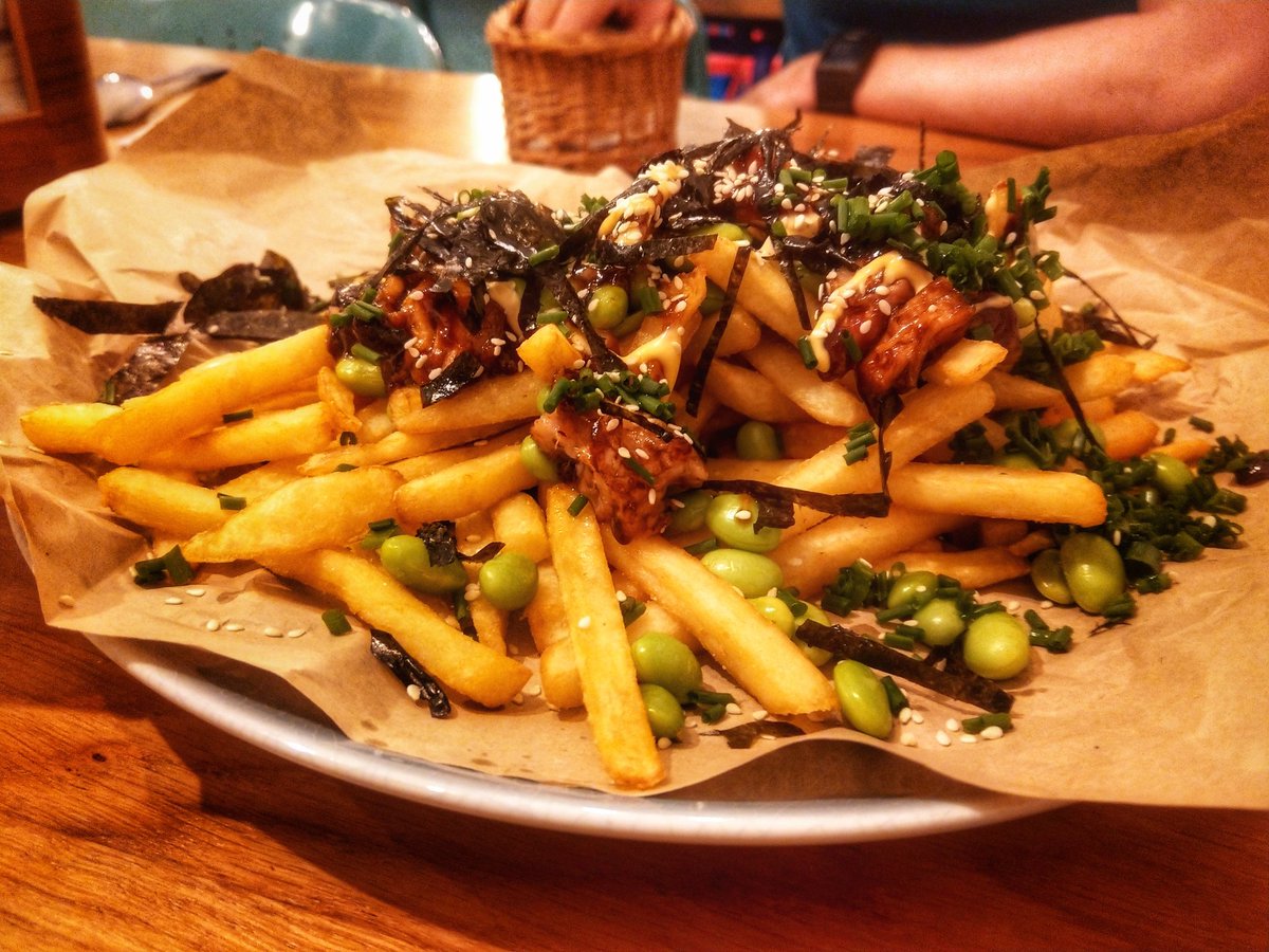 _CookingMonster's tweet photo. #RamenFestiwal @JemywLodzi trwa tylko do jutra! Jutro ostatnia okazja, by zjeść takie rarytasy jak ten w #Pawilon w Aleksandrowie Łódzkim 😍 a na deser frytki 😂 #kochamjeść @Miasto_Lodz @Lodz_citybreak https://t.co/tLG0m2kfJ0