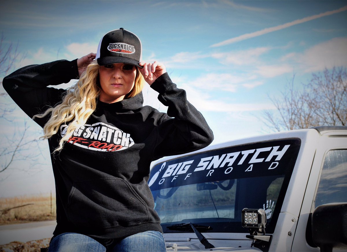 BigSnatchOffrd_'s tweet photo. Don’t forget about our hoodies‼️ We have your winter #snatchswag ; long sleeves, hoodies, beanies and hats just like our #snatchbabe @JKUInkedGirl is modeling 🤟🏼 come by the shop anytime and check it out 💯 #bigsnatchoffroad #bsor #gotsnatched https://t.co/aflzHHhsQI https://t.co/YYAIEv2wVq