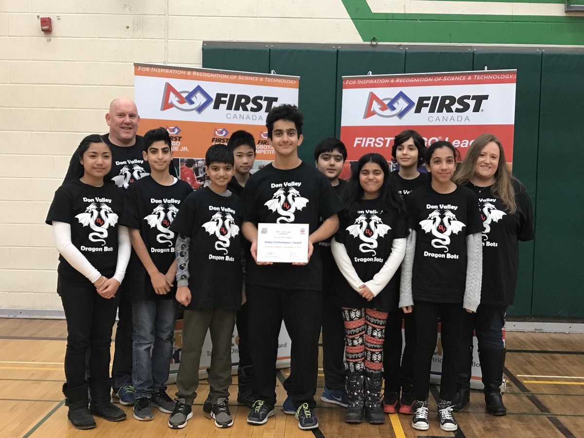 TheMsTatum's tweet photo. What a great day! Thank u @WestviewCentSS for hosting. Congratulations Don Valley Dragon Bots on your Robot Performance Award-highest scores of the day! Your coaches are proud of your teamwork & #graciousprofessionalism #TDSBFLL #DVMS #IntoOrbit2018 @TDSB_Robotics @audley_salmon https://t.co/zBjZLc8y7k