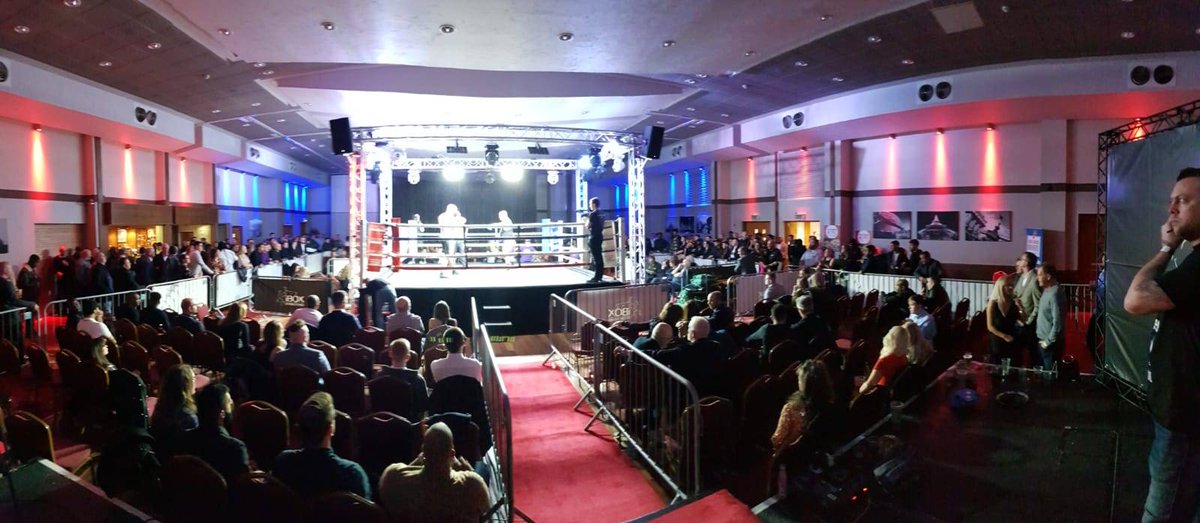 Tonight we're in Luton filming with @iboxpromotions for @daviestevo

💪🎬

#boxing #fightnight #luton #ibox