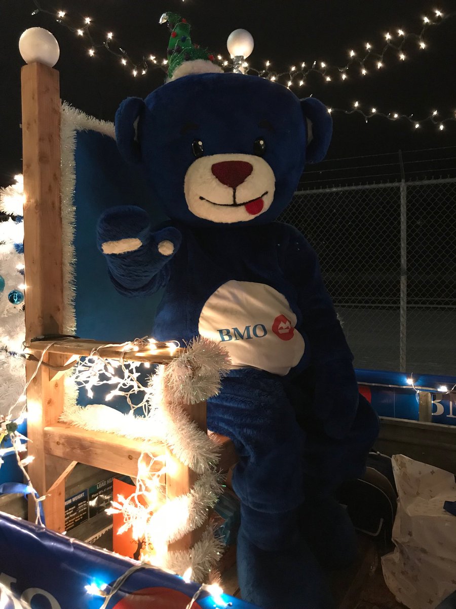 Getting ready to go at the Orleans Parade of Lights! #bmo 
⁦<a href="/OAbouzaher/">Omar Abouzaher</a>⁩ ⁦@Maplethedog1⁩