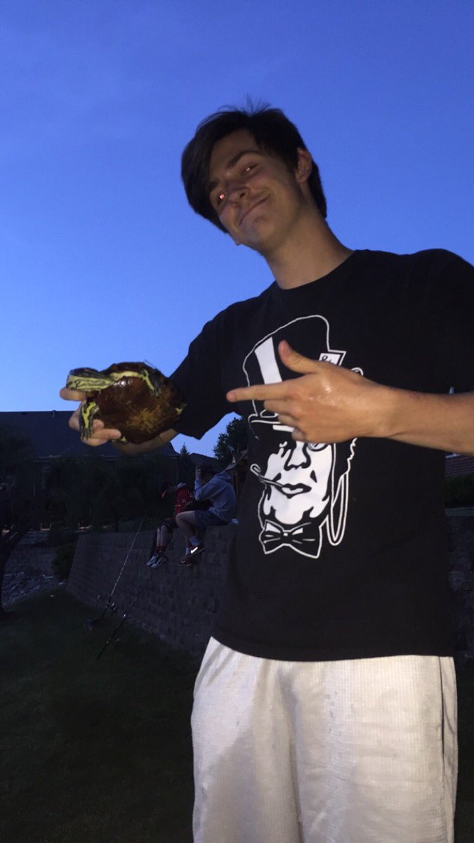 ider_jon's tweet photo. Happy Birthday you ugly @sjounce11 miss you😭 https://t.co/bt209YGNZq