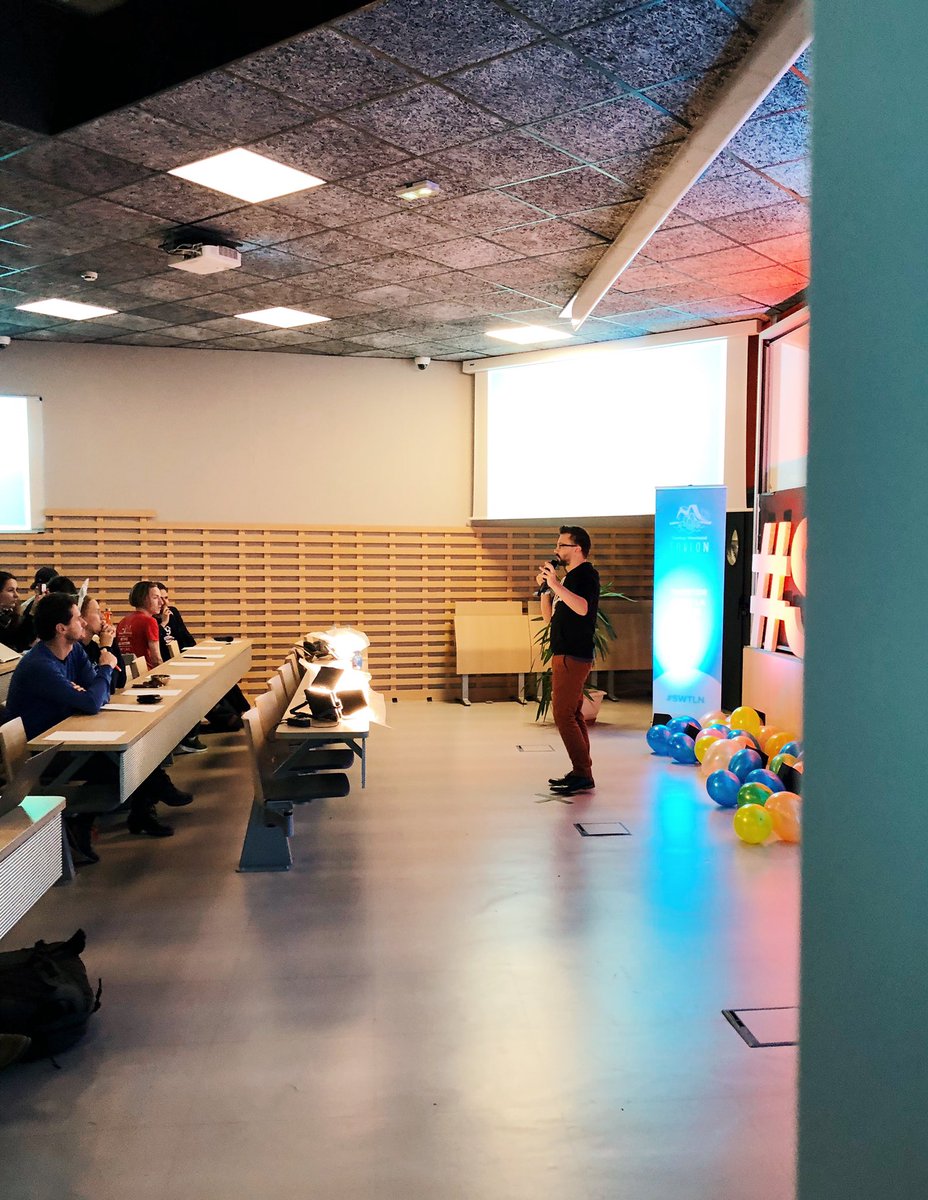 gafisme's tweet photo. Une belle brochette de mentors au @swtoulon ❤️

w/ @Audr3ySchneider @CamilleLaureau @FranckLouesdon @SynergieCrea @cobaxeu &amp; Sophie !

Merci pour votre confiance c’était génial ! De beaux projets, hâte d’être à demain pour voir les pitchs finaux 🔥 (oui je serai là 😏) #swtln https://t.co/R7RwOGY2sY
