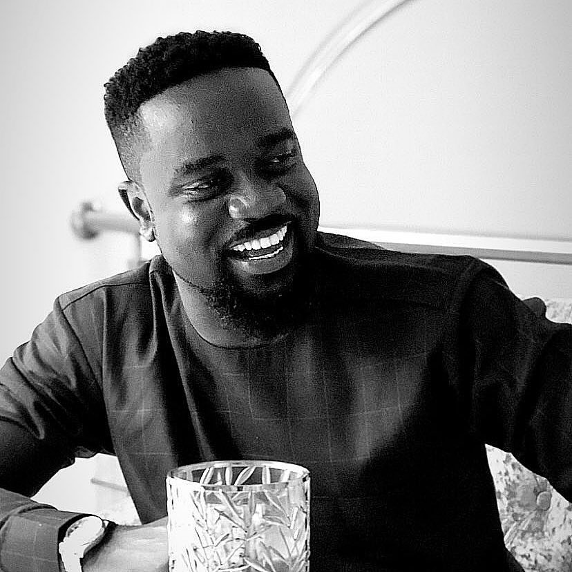 Hitz1039FM's tweet photo. Best Male Artiste: African Inspirational Music. Winner: @sarkodie. #5thAFRIMA #AFRIMA2018 https://t.co/CZjKpyln2Y