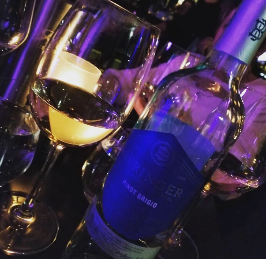 Grab your group of friends and a bottle of wine for our Saturday night dancing and live music. The perfect way to unwind from the week. Live music: 10pm - 1am #yyc #yycnightlife #datenight #dancethenightaway