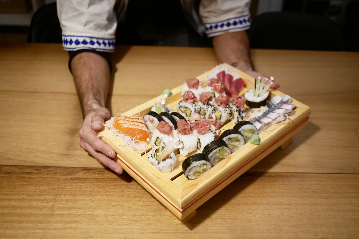 Eatinbcn's tweet photo. 🍣 Traca final en The Nikkei Experience by @EatWith_es > Sushi Moriwase. https://t.co/WCGnkWN8Fh