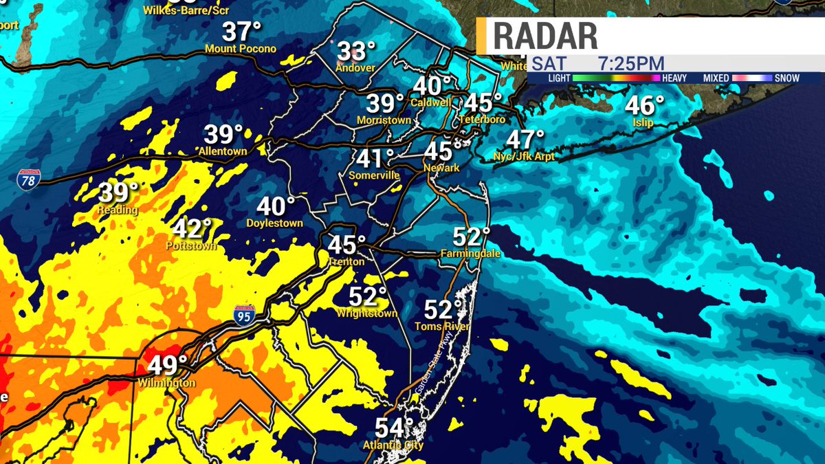 MichelePowersWx's tweet photo. The heavy rain will be moving into NJ now for the rest of the evening. Watch for flooding on the roads. https://t.co/2VY6thyYfq https://t.co/g2x7uKwIXF