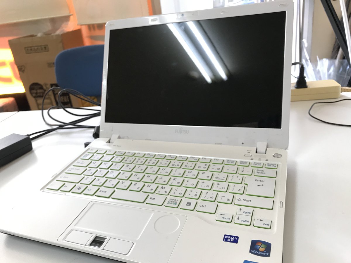 パソコン修理のパソコンドクターpcrサービス Twitterissa 富士通ノートパソコンお持込頂きました お客様によると間違ってusbポートにiphoneのlightning ケーブル側を刺してしまい 電源が落ちそれから電源が入らないとの事 マザーボードがショートしたようです