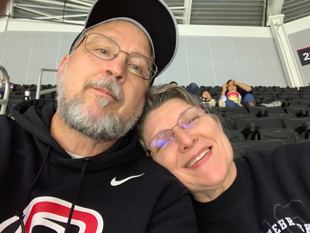 Hockey time #EveryoneForOmaha #getyourmojo