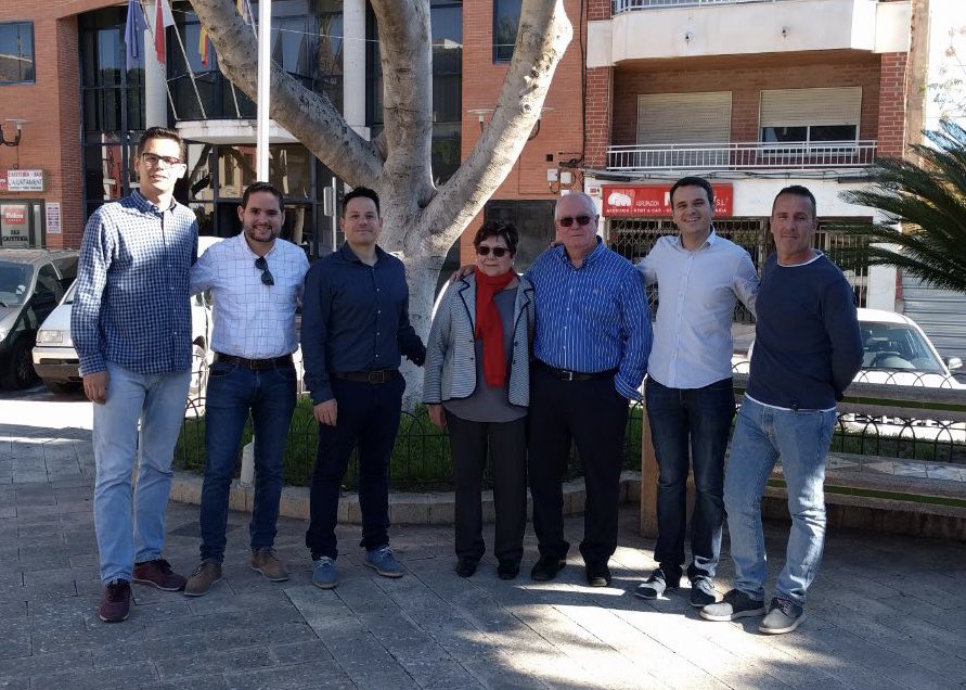CaballeroElche's tweet photo. Fenomenal #CarpaCiudadana 🍊esta mañana con los compañeros de @CsSanFulgencio y de la Vega Baja. 
Enhorabuena @javierdgil por la gran iniciativa y seguir acercando la política a los ciudadanos de San Fulgencio. https://t.co/TlPBq1uZZx