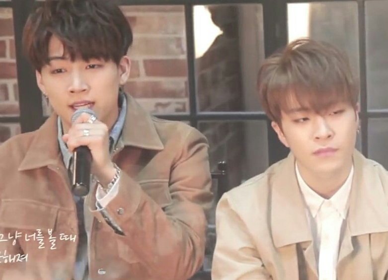 Jae_And_Jae's tweet photo. #2Jae #GOT7 #갓세븐 #GOT7_Miracle #GOT7_PresentYOUandME @GOT7Official

  2016 >>>>>>> 2018 https://t.co/cani8hV2Pe