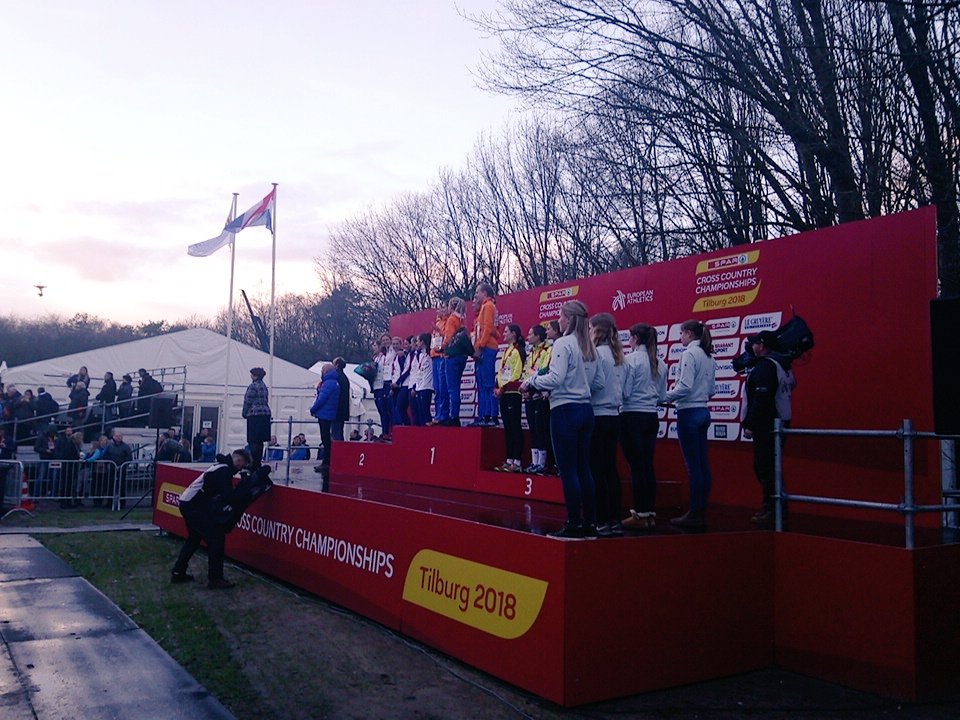 Time for Women's Team medals! With the Dutch on the top step! 🇳🇱 #teamnl #NLwint #Tilburg2018 #creatingcrossovers