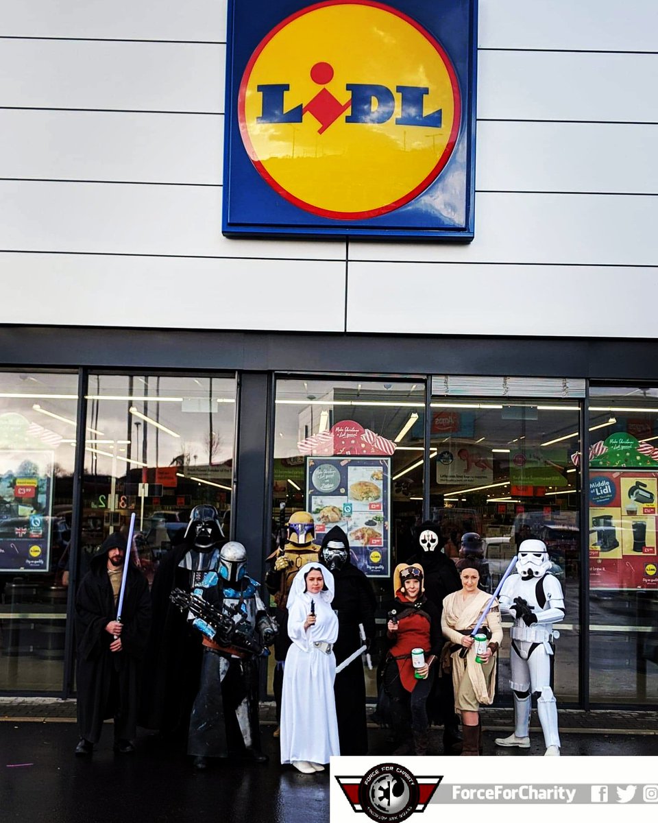 Helping raise money for the NSPCC at Lidl Plymouth #charitywork #Lidl #nspcc #starwars @LidlUK #darthvader #sithlife #Princess #stormtrooper #rainingday #HERO #villains #mandos #outofthisworld #deathstar #Plans