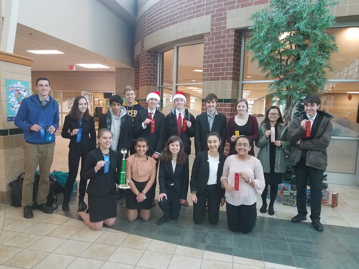playandrun's tweet photo. First place at the Highlander Howl! Good job debaters! https://t.co/rQf3TF89XP