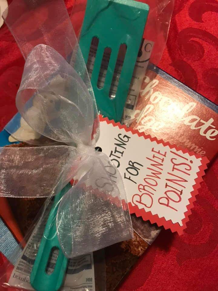 FamilyFoodPlay's tweet photo. Last minute gift ideas!!!  #Pamperedchef  https://t.co/UKYXThcIG6 https://t.co/Q4SgCdirAH