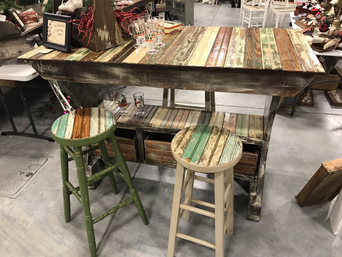 junk_shun's tweet photo. Christmas is coming. Who needs a bar with stools? 30x60x42 high. Professionally made with repurposed wood. Solid and beautiful. FOB Wisconsin, delivery is available with a fee.  On Sale now $825.00 https://t.co/evYEfFKWCr