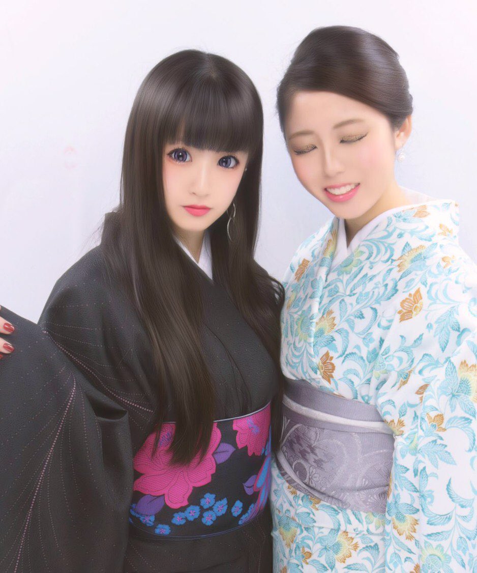 e_n_a_17's tweet photo. あいなと京都♥️
黒の着物きたら日本人形みたいなった😅
ぶらぶらしてただけやけどちょー楽しかった🙆🏻‍♀️
ありがと！

次はどこ行く？🤔 https://t.co/9yaoMWmiM1