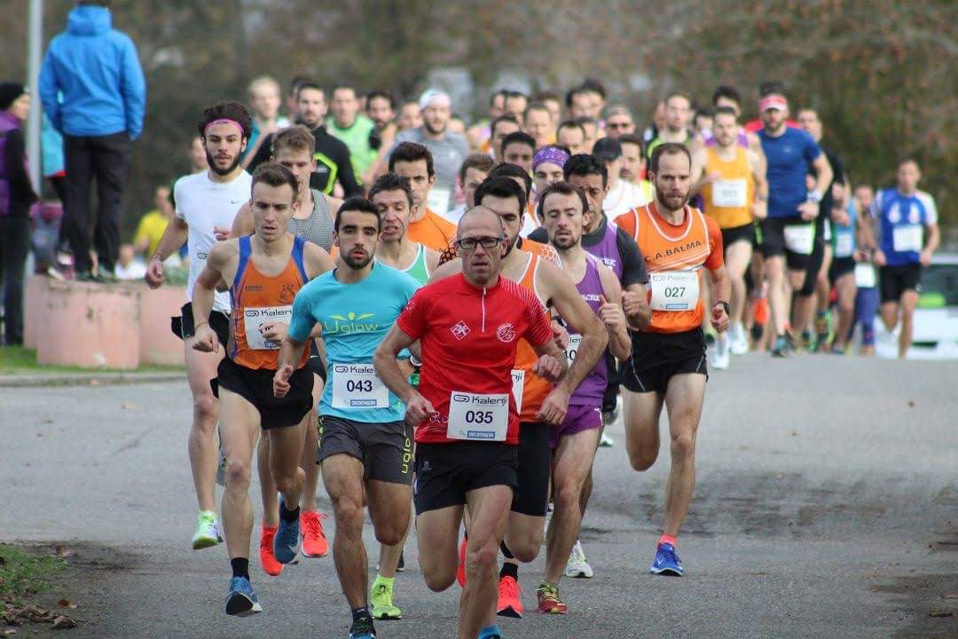 pacrunners's tweet image. Stéphane Cavalca emmène le peloton sur la ronde de Ramonville, il restera en tête jusqu'à la ligne d'arrivée
