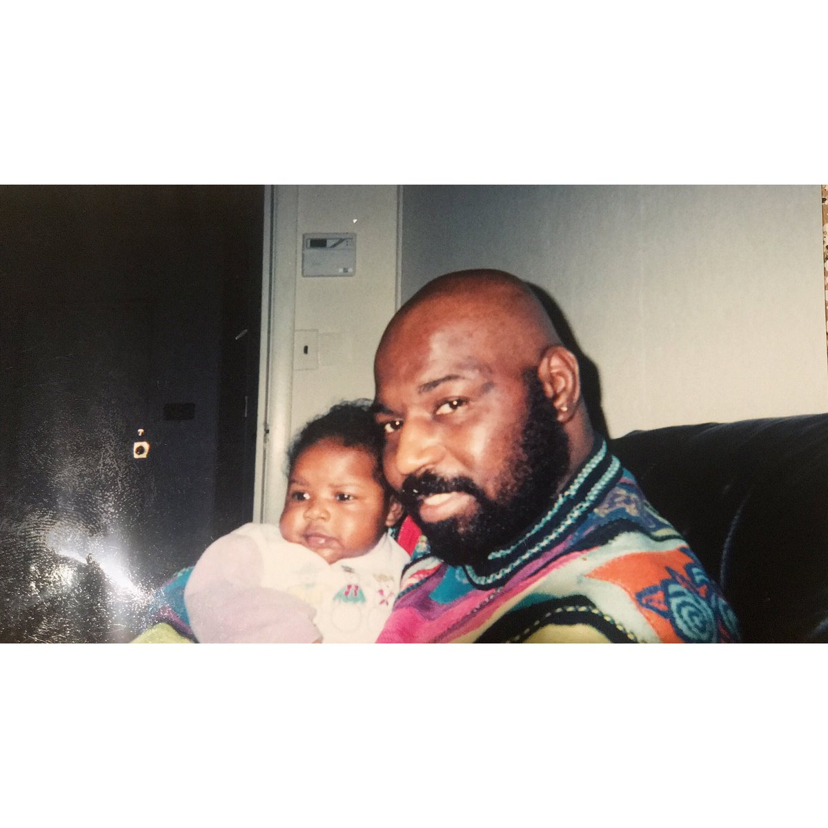 onlyonerone's tweet photo. Now he can watch over me ❤️😭 this hurt is something different... I love you daddy 💔 https://t.co/lF97m77njJ