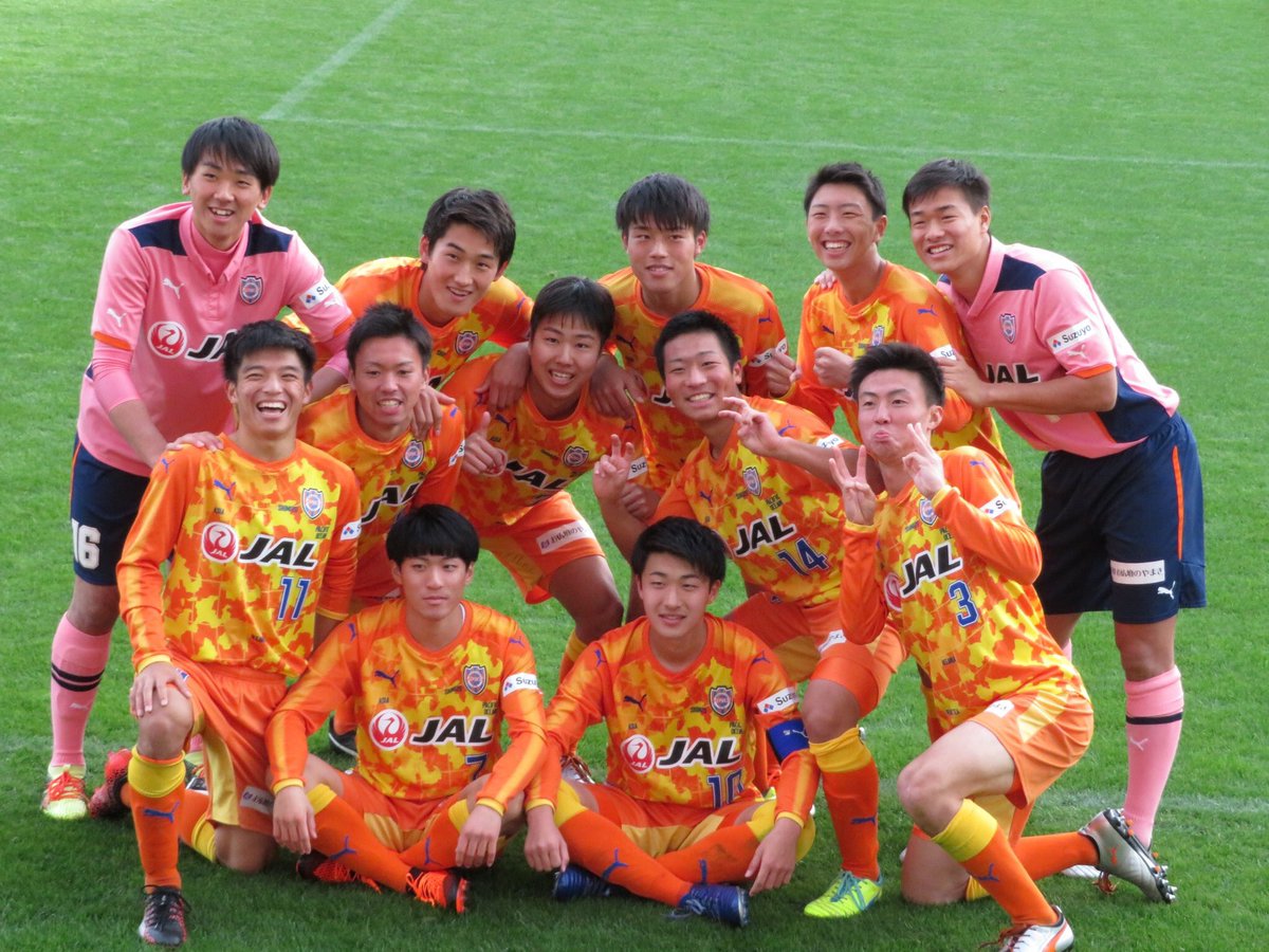 東駿 Shun Higashi 6年間ありがとうございました 最後にゴール出来たのは試合に 出れない時でも助けてくれたチームメイトのみんな 学校の友達 そしてサポーターの方々がいたからです サッカー選手になるために これからも頑張りつづけ 全力を出し続け 東駿 Shun Higashi 6年間ありがとうございました 最後にゴール出来たのは試合に 出れない時でも助けてくれたチームメイトのみんな 学校の友達 そしてサポーターの方々がいたからです サッカー選手になるために これからも頑張りつづけ 全力を出し続け
