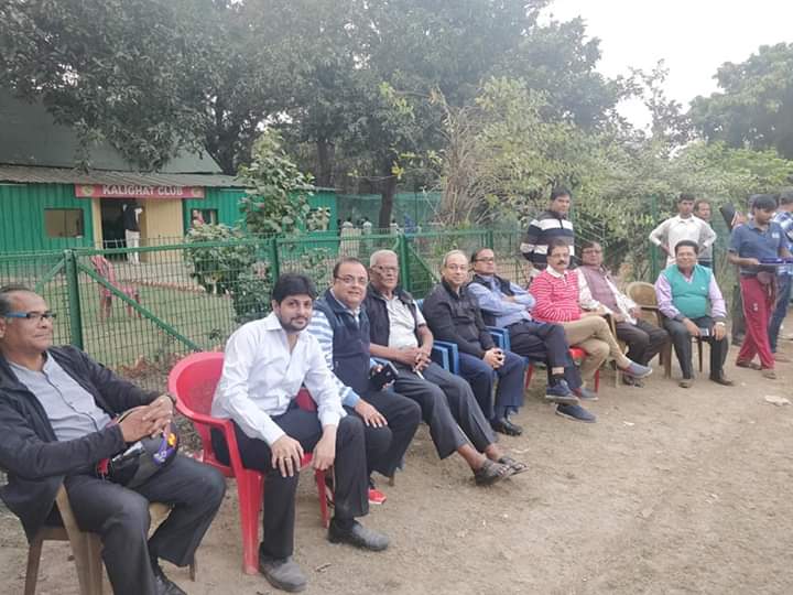 CabCricket's tweet photo. It's the start of #CAB's 1st Division Season and where better to find these gentleman than at the ground of #KalighatClub. Left to Right (sitting) Hony. Jt. Sec #AvishekDalmiya with #BabluGanguly #Mrinalda #BabluKolay #AlokNandi #PrabirChakraborty #GopalBanerjee  &amp; #SaradinduPal https://t.co/ooGyGFz5uZ