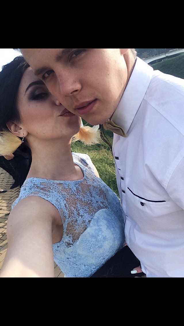 Lera121998's tweet photo. Как же быстро летит время 😏сегодня тебе 23 годика🎉🎁
С твоим днём роднулечка❤️🙏🏻 https://t.co/8cSf8ME0yM