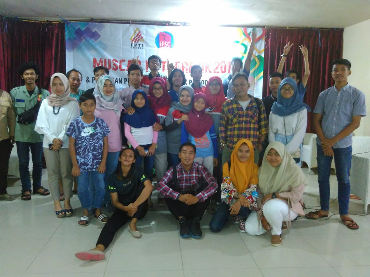 fpti_gresik's tweet photo. Selamat dan sukses Muscab (musyawarah Cabang) FPTI Kab. Gresik 2018 dan pemilihan pengurus @fpti_gresik. Hasilnya memutuskan M Yusuf Wibisono seorang guru sekolah swasta menjadi nakhoda FPTi Gresik Periode 2018 - 2022 @KONI_KabGRESIK @infoGRESIK @gresikNEWS @TIMein https://t.co/g1vOoatRR5