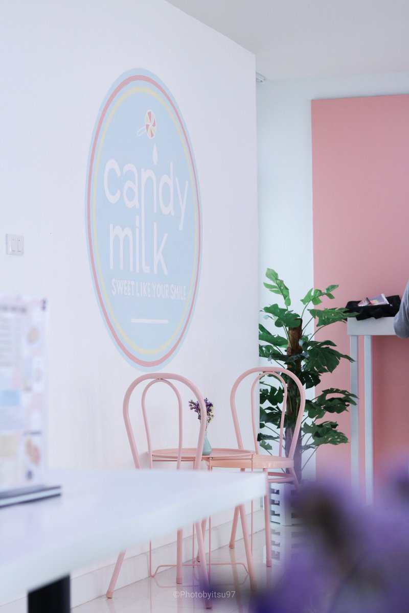 ITsu97's tweet photo. 📍 Candy Milk Cafe ร้านใหม่แนะนำๆ 💁🏻‍♀️

▪อาหารอร่อย 
▪มีมุมสวยๆให้ถ่ายรูป

#photobyitsu97 #photographer
#รีวิวสารคาม #รีวิวมมส #MSU #อร่อยไปแดก https://t.co/NuGurycr5h