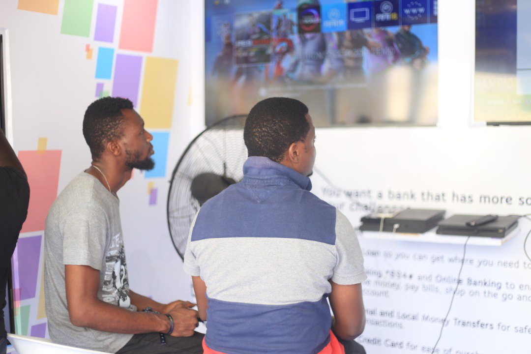 Alex_Houseof308's tweet photo. Boys and game sha ππππ
Maybe I go score my first free kick goal today at the First Bank Fiesta of Flavours ππππ
#FirstBankXFiestaofFlavours #FoodIsAdventure #FoodIsFirst #myfoodieface https://t.co/xEdrbJHECz