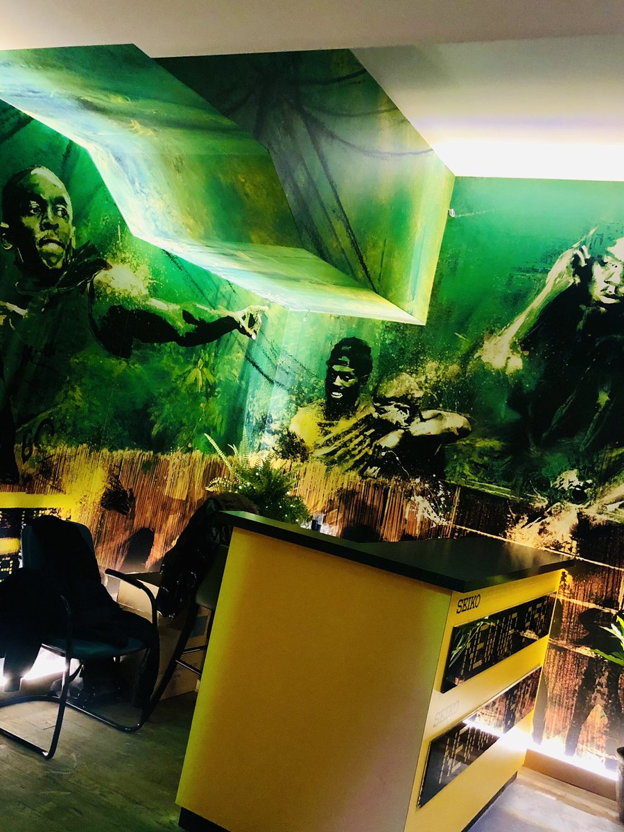 jessiclyn's tweet image. Stumbled across Usain Bolts restaurant @tracksandrecords.876. Great cocktails and a wonderful vibe. Definitely somewhere to add to your restaurant radar #tracksandrecords #usainboltsrestaurant #liverpoolstreet #centrallondon #londonrestaurants #londonrestaurant