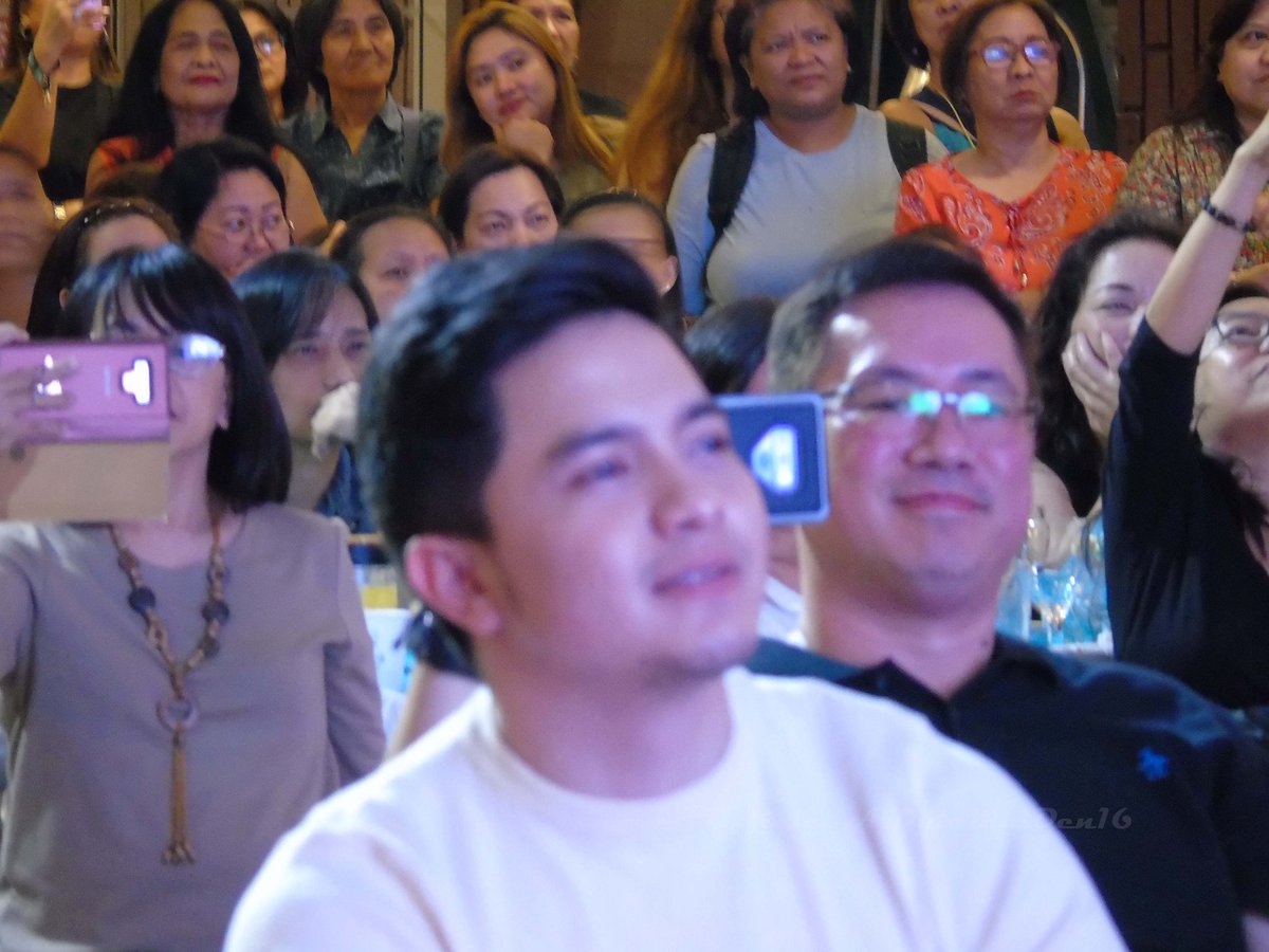 officialaldub16's tweet photo. Hello pogi @aldenrichards02 😊

#AldenRichardsInfinitum 
#AldenExposedOnDaig https://t.co/k4L187LbLv
